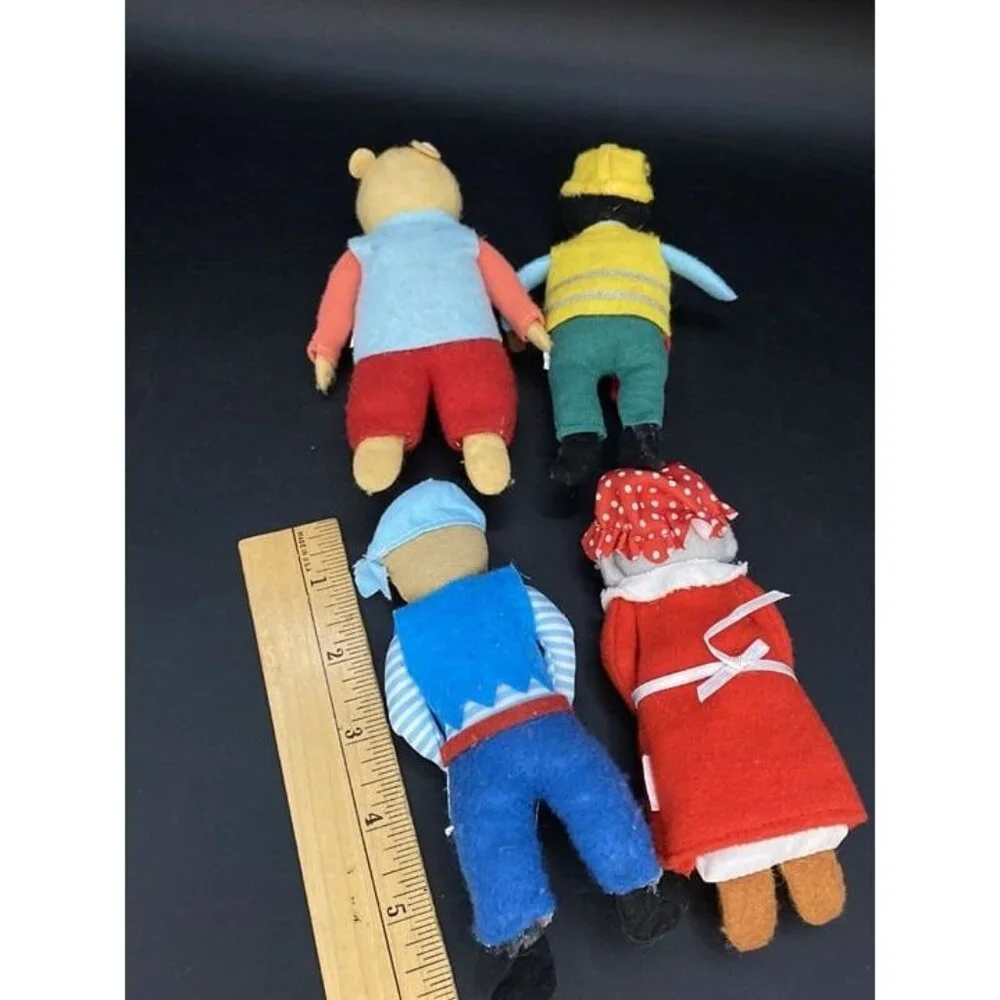 4 Target Wondershop Felt Goldilocks Bear Construction Worker Pirate Grandma